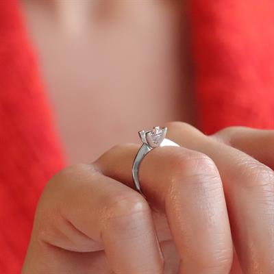 U Montür TekTaş Modeli Gümüş Yüzük