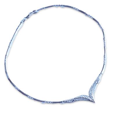 V Model Taşlı Gerdanlık