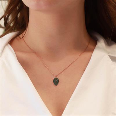 Yaprak Model Yeşil Zirkon Taşlı Rose Gold Kaplama Gümüş Kolye