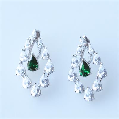 Yeşil Zirkon Taşlı Damla Işıltılı Gümüş Küpe