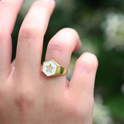 Yıldız Modeli Beyaz Mine İşli Gold Kaplama Ayarlanabilir Gümüş Yüzük