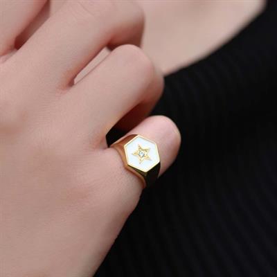 Yıldız Modeli Beyaz Mine İşli Gold Kaplama Ayarlanabilir Gümüş Yüzük