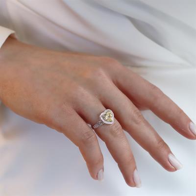 Zirkon Taş Kalp Sevgili Gümüş Yüzük