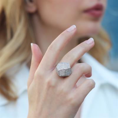 Zirkon Taşlı Küp Gümüş Yüzük