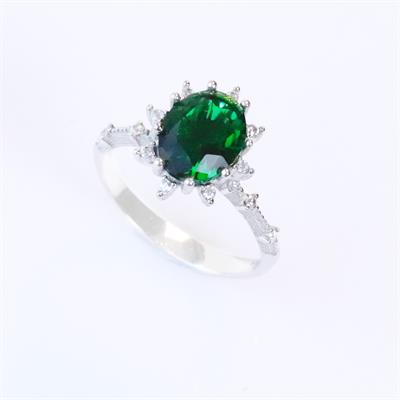 Zümrüt Taşlı Elips Lotus Çiçeği Gümüş Yüzük