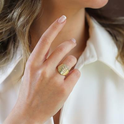 Apm Taşlı Gold Gümüş Yüzük