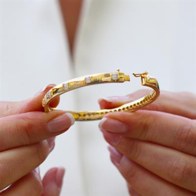 Baget Taşlı Gold Gümüş Keleçe