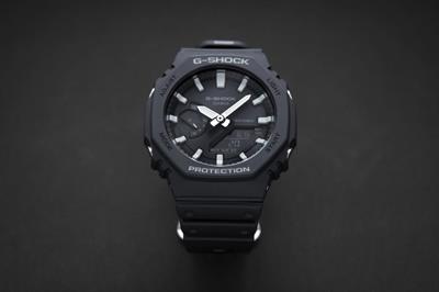 Casio Iconic GA-2100-1ADR Erkek Kol Saati