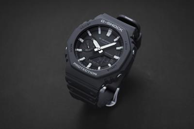 Casio Iconic GA-2100-1ADR Erkek Kol Saati