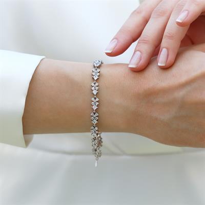 Çiçek Kare Taşlı Gümüş Bileklik