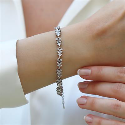 Çiçek Kare Taşlı Gümüş Bileklik