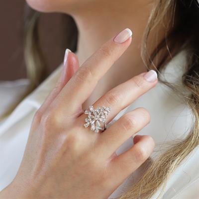 Çiçek Model Taşlı Gümüş Yüzük