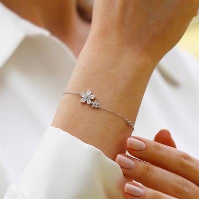 Çiçek Zirkon Taşlı Gümüş Bileklik