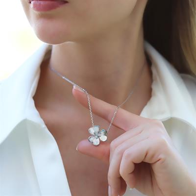 Çiçek Zirkon Taşlı Gümüş Kolye