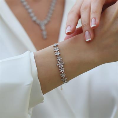 Çiçek Zirkon Taşlı Gümüş Set