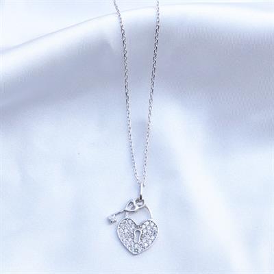 Kalp Kilit Zirkon Taşlı Gümüş Kolye