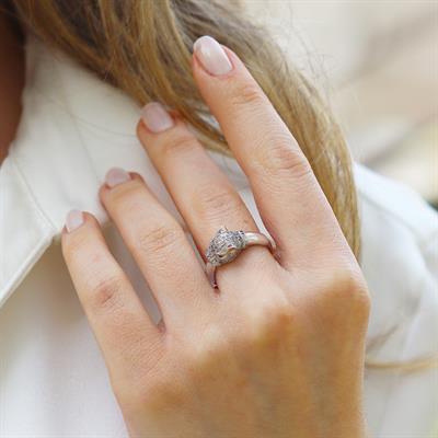 Kaplan Başlı Zirkon Taşlı Gümüş Yüzük