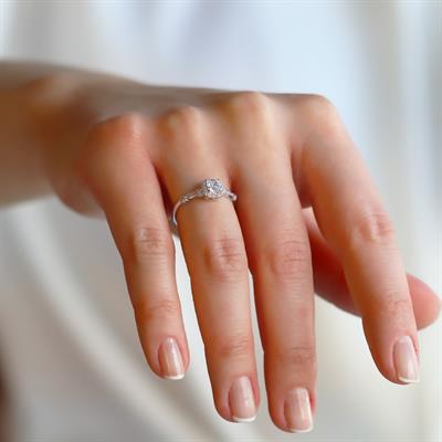 Kare Taşlı Mini Gümüş Yüzük