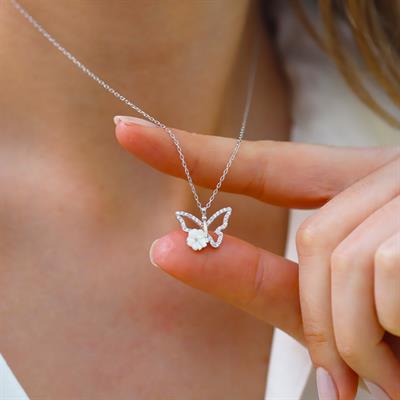 Kelebek Modeli Zambak Çiçeği Gümüş Kolye