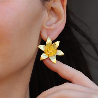 Menekşe Çiçeği Gold Gümüş Küpe