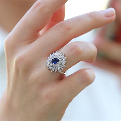 Ortası Safir Taşlı Elips Mekik Gümüş Yüzük