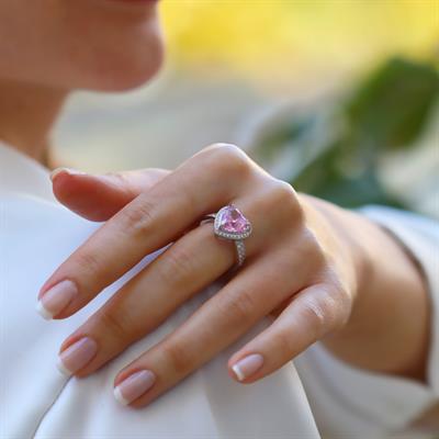 Pembe Taşlı Kalp Modeli Gümüş Yüzük