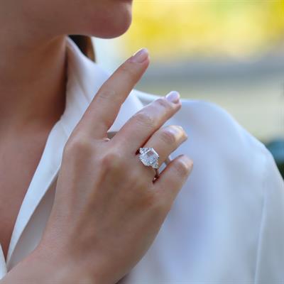 Prenses Iccecut Taşlı Gümüş Yüzük