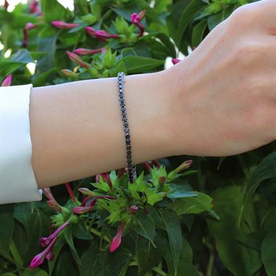 Siyah Zirkon Taşlı 2mm Su Yolu Gümüş Bileklik