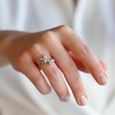 Sky Diamond Çiçek Modeli Zarif Gümüş Yüzük