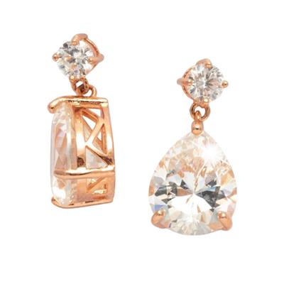 Sky Diamond Damla Montür Vidalı Küpe