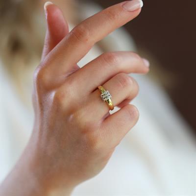 Trend Taşlı Gold Ayarlanabilir Gümüş Yüzük