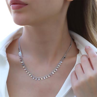 Üçgen Trend Pul Gümüş Kolye