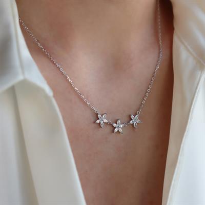 Üçlü Çiçek Taşlı Gümüş Kolye