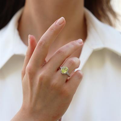 Yeşil Neon Zirkon Taşlı Oval Gümüş Yüzük