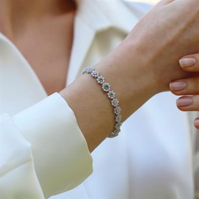 Yeşil Zirkon Taşlı Çiçek Su Yolu Gümüş Bileklik