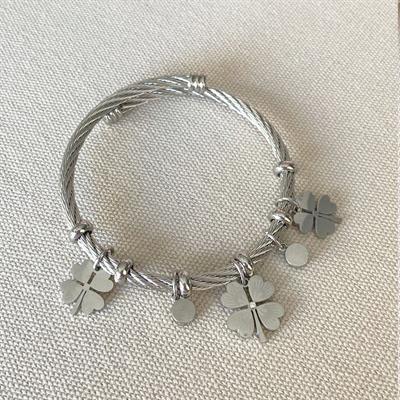 Yoncalı Kalpli 3lü Çelik Bileklik Set 