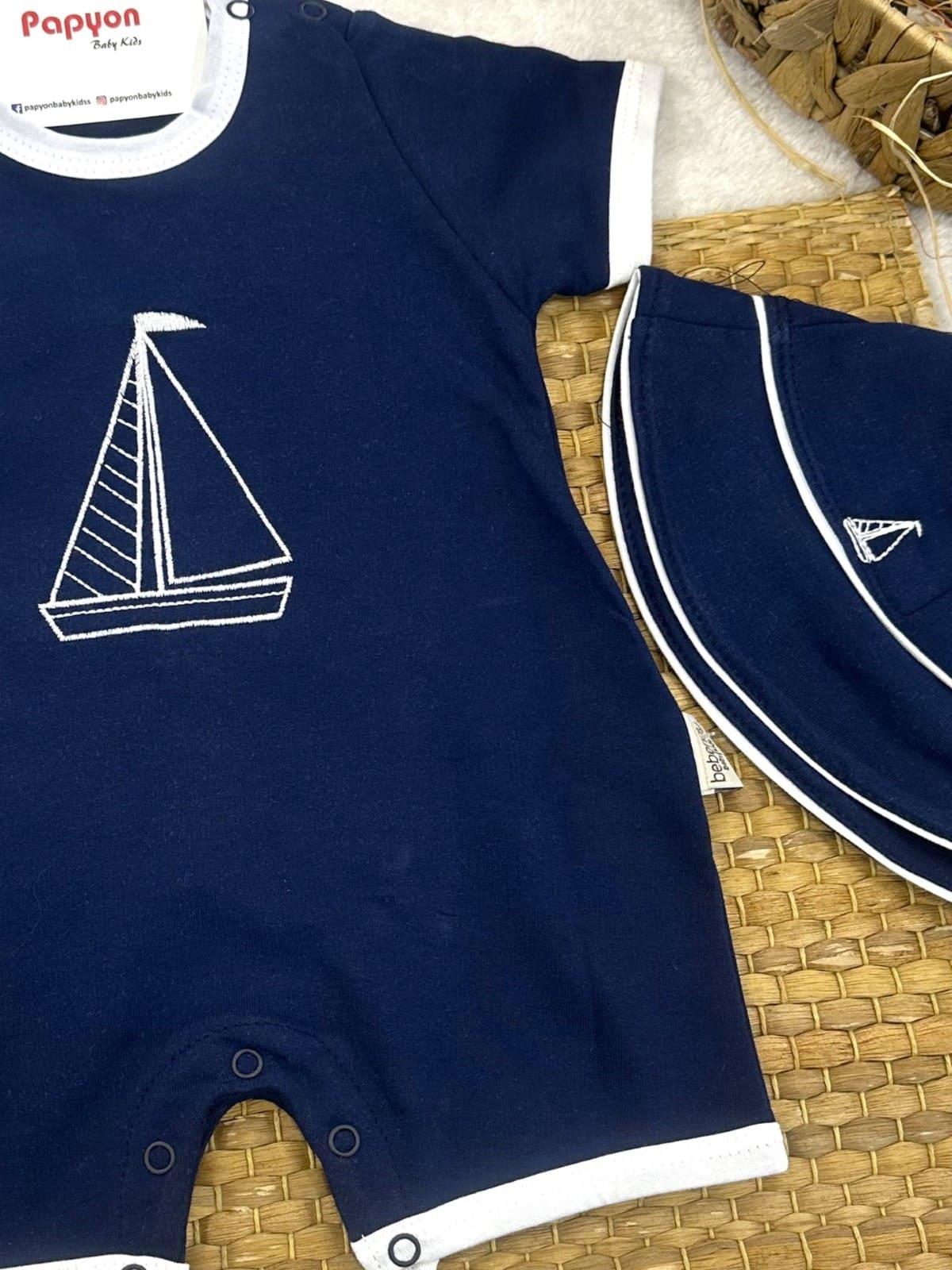 Yelkenli Nakışlı Şapkalı Erkek Bebek Şort Tulum (3-6/6-9/9-12/12-18 Ay)