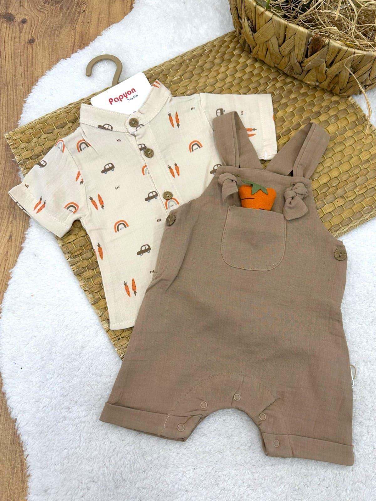 Havuç Oyuncaklı Müslin Gömlekli Salopetli Erkek Bebek Takım (0-3/3-6/6-9/9-12 Ay)