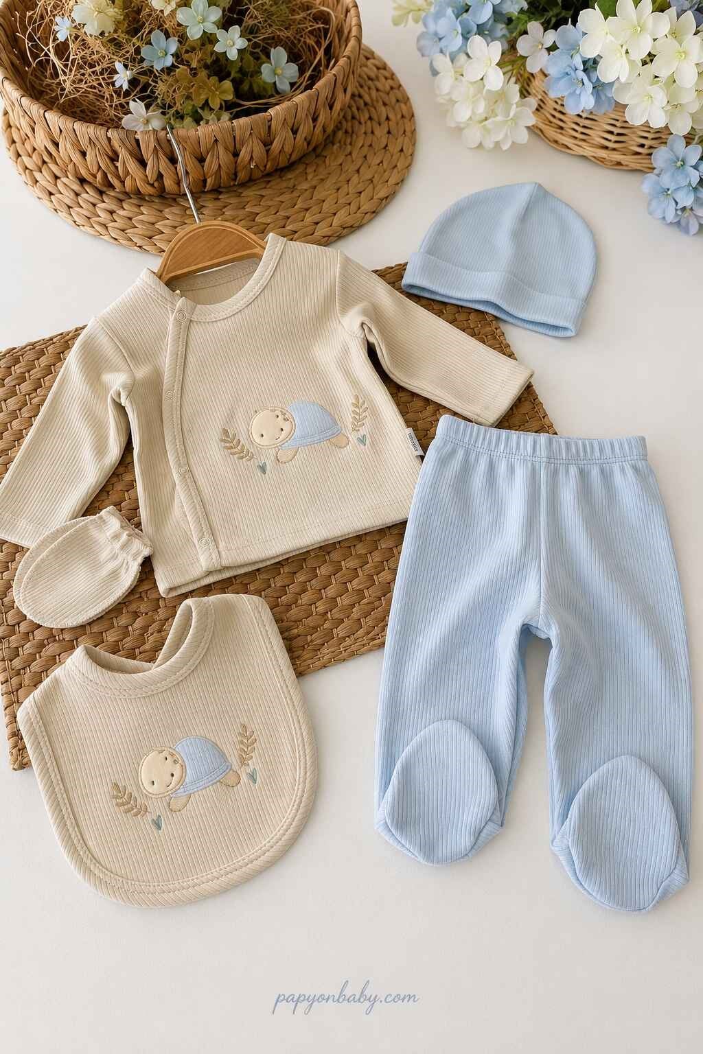 Kız Bebek Hastane Çıkışı & Zıbın Seti