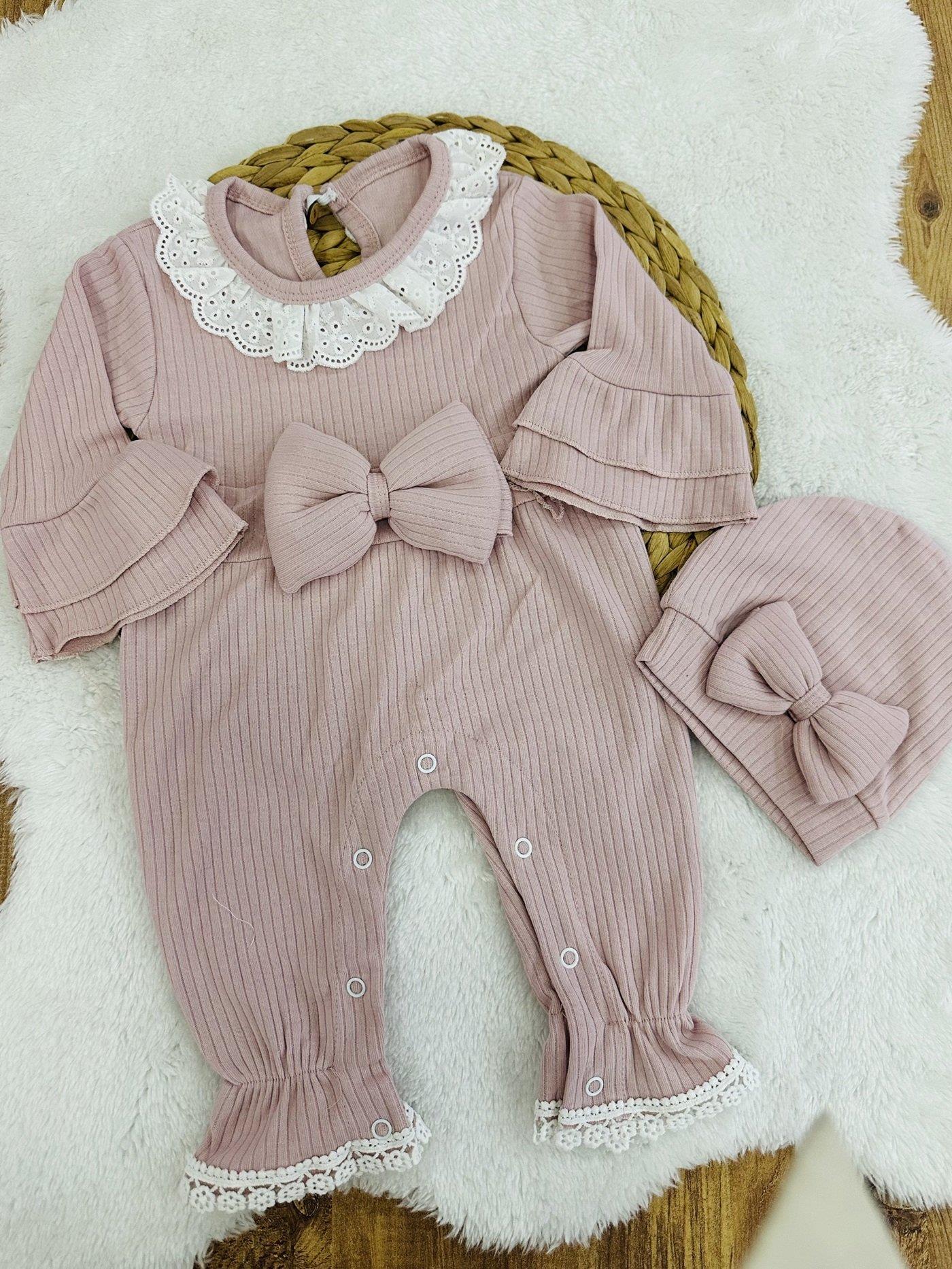 Dantelli Fiyonklu Kız Bebek Bere Tulum Set 0-3/3-6/6-9/9-12 Ay