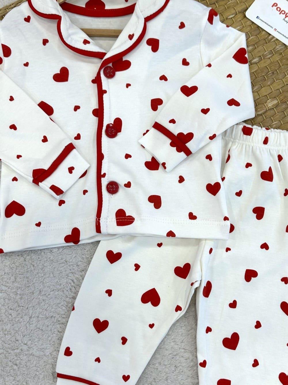 Kalp Baskılı Önden Düğmeli Kız Bebek Pijama Takımı (6-9/9-12/12-18/18-24 Ay)