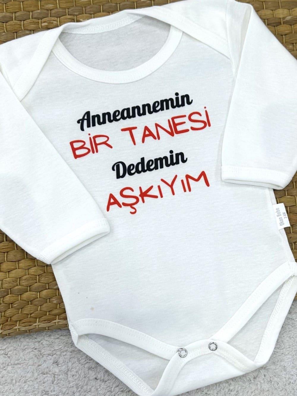 Anneannemin Bir Tanesi Dedemin Aşkıyım Yazılı Uzun Kollu Çıtçıtlı Badi (0-3/3-6/6-9/9-12/12-18 Ay)