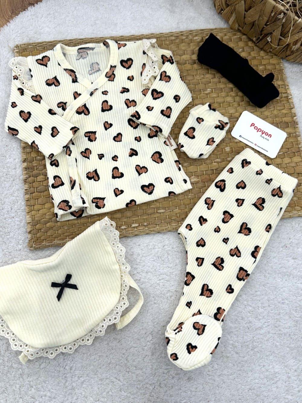 Kalp Desenli Güpürlü Fitilli Yenidoğan Kız Bebek 5li Zıbın Set