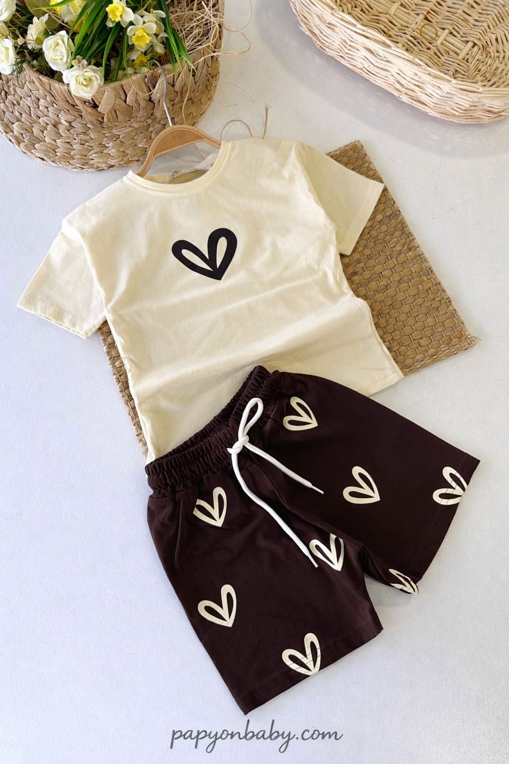 Kalp Baskılı Kız Çocuk Şortlu Takım (3-4/4-5/5-6/7-8/9-10 Yaş)
