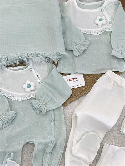 Güpürlü Çiçek Motifli Tulumlu Natural Müslin Yenidoğan Kız Bebek 10lu Zıbın Set Hastane Çıkışı