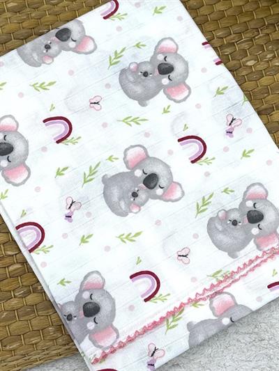 Koala Desenli Kenarları Oyalı Müslin Bebek Battaniyesi 75X90 Cm