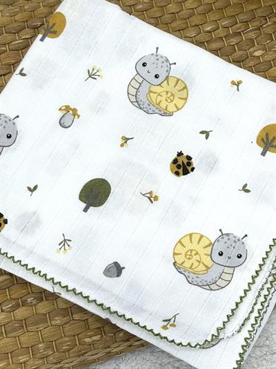 Salyangoz Desenli Kenarları Oyalı Müslin Bebek Battaniyesi 75X90 Cm