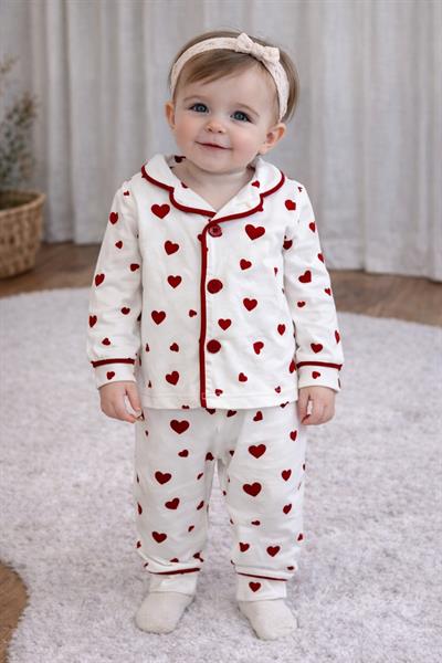 Kalp Baskılı Önden Düğmeli Kız Bebek Pijama Takımı (6-9/9-12/12-18/18-24 Ay)