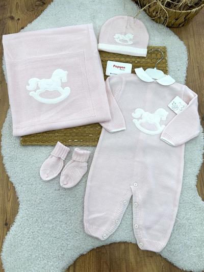 At Aplikli Yenidoğan Bebek Tulumlu Battaniyeli 4lü Triko Set 0-3 Ay