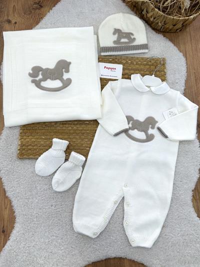 At Aplikli Yenidoğan Bebek Tulumlu Battaniyeli 4lü Triko Set 0-3 Ay